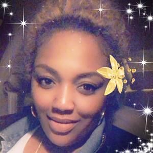 Meet your Posher, Tonya